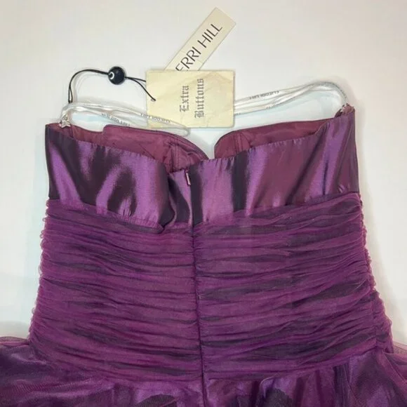 NWT SHERRI HILL Plum Colored Beads/Sequins Short Tulle Skirt Sweetheart Dress 4‎